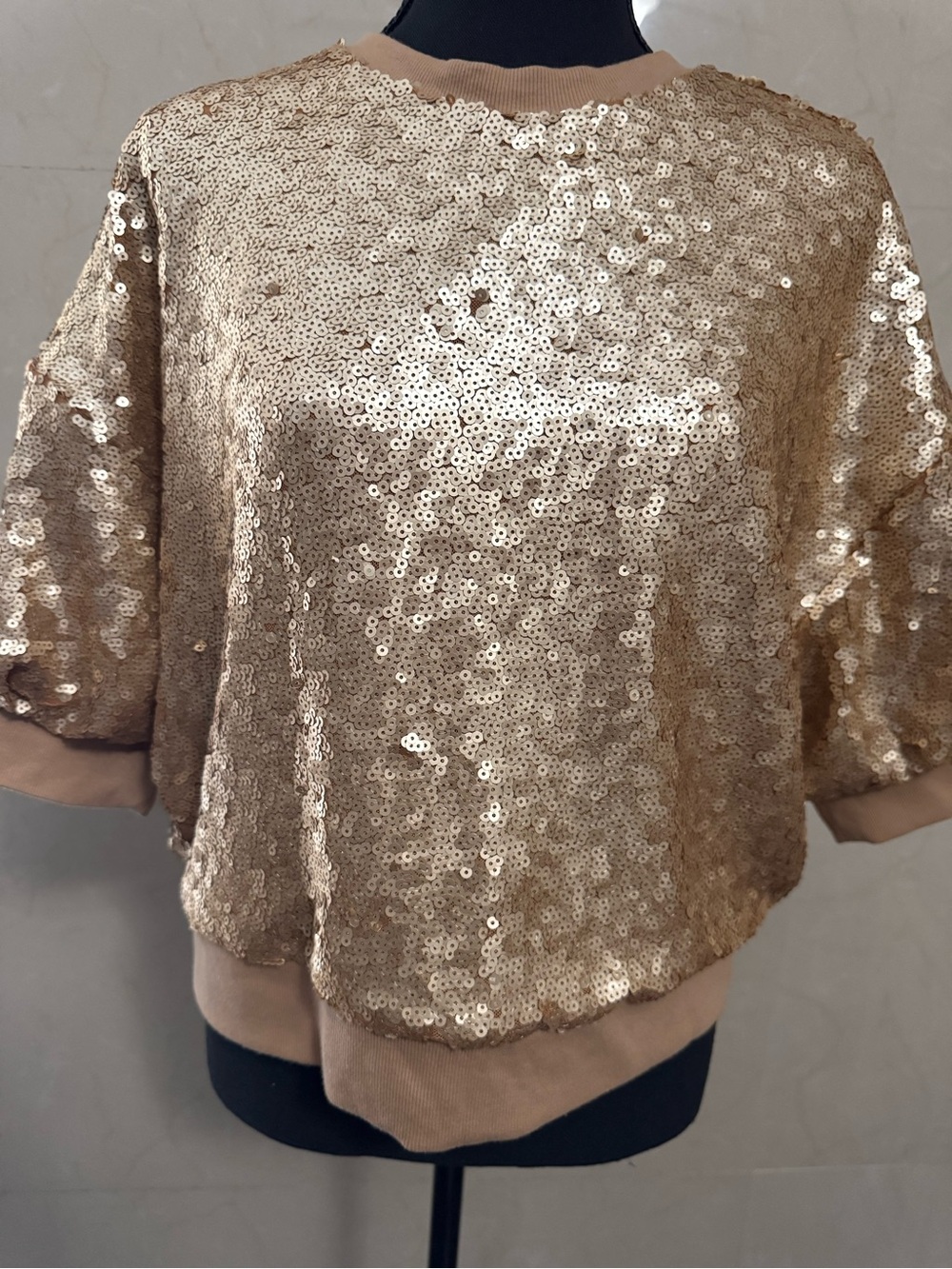 Express Gold Sequin Short Sleeve Pullover Sweatshirt